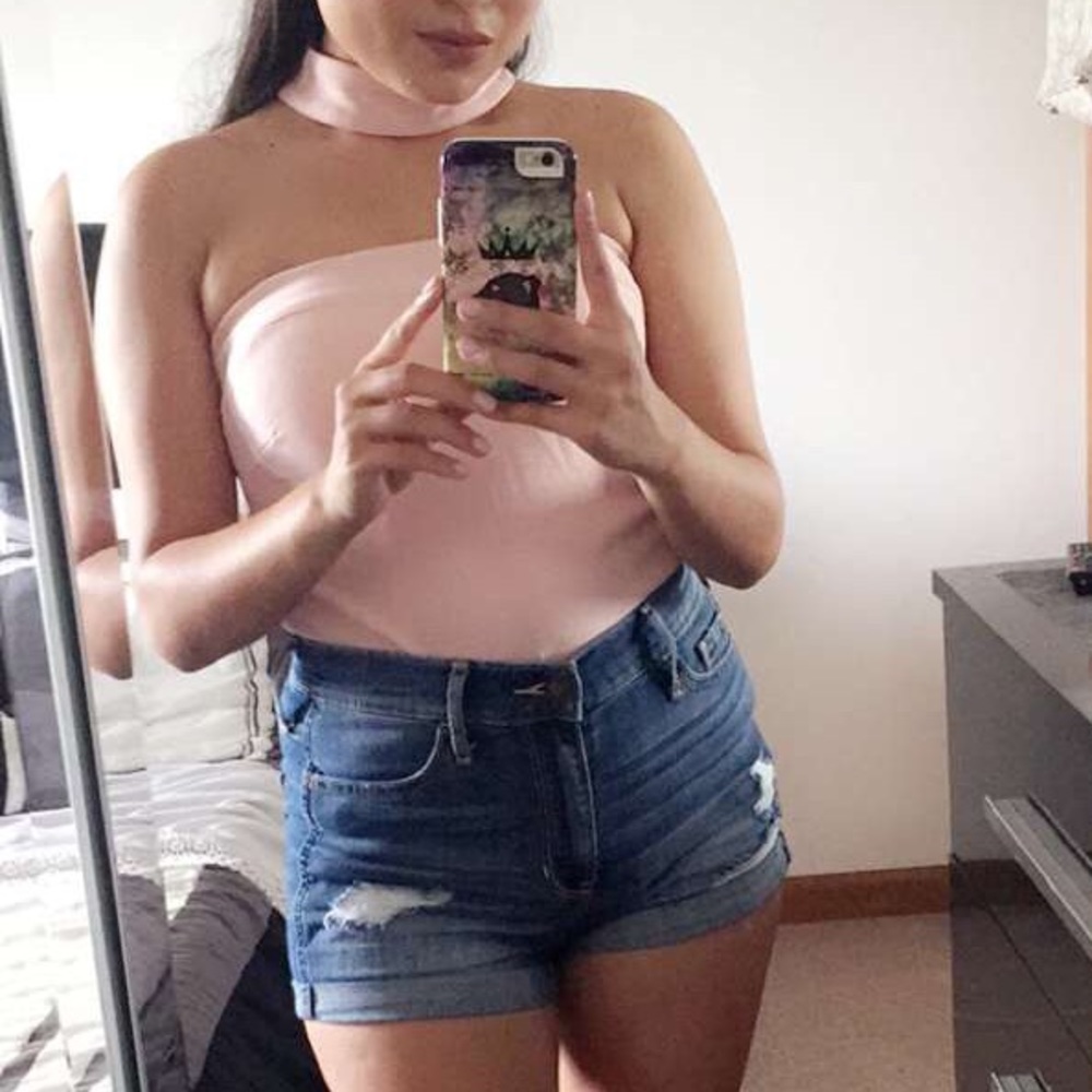 Crop top - Picture 2 of 5